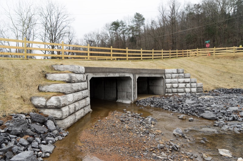 Photo and Video Gallery for Stone Strong Retaining Wall Projects